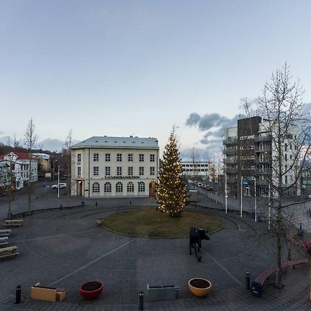 Superb Central Location, No Car Needed - Spacious Акурейри Экстерьер фото