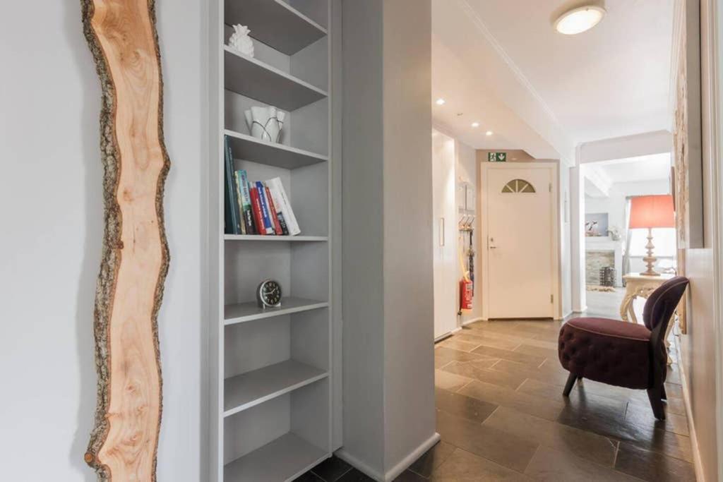 Superb Central Location, No Car Needed - Spacious Акурейри Экстерьер фото