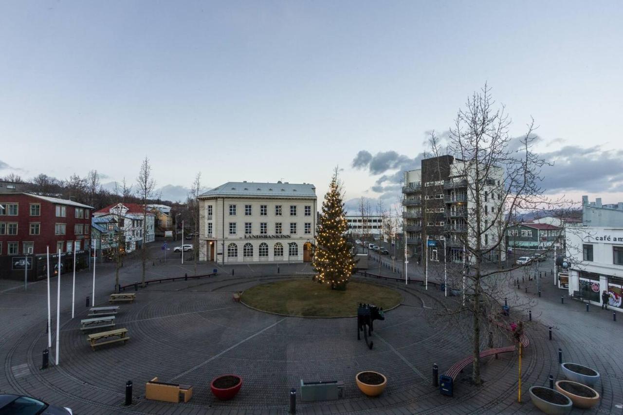 Superb Central Location, No Car Needed - Spacious Акурейри Экстерьер фото
